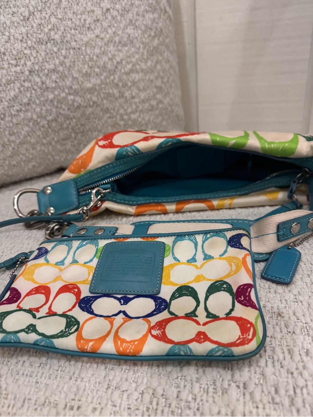 vintage Coach Hamptons Weekend Scribble Hobo Bag w/ matching wristlet - Picture 8 of 8